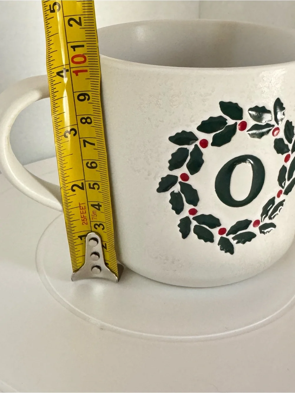 Pottery barn White Holiday Wreath Ceramic Mug with Green 'O' Initial